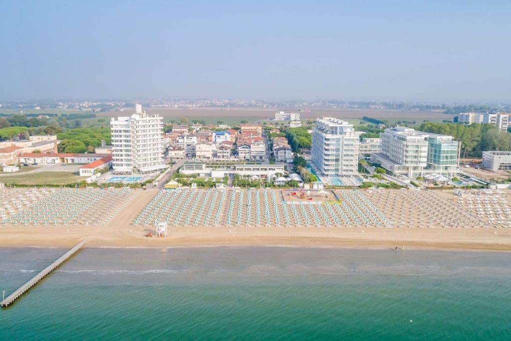 White House Apartment Lido di Jesolo Bagian luar foto